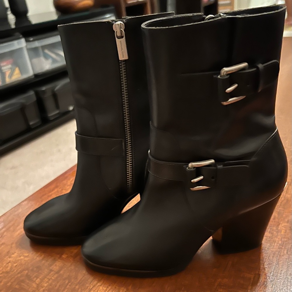Michael Kors Ashton Ankle Boot